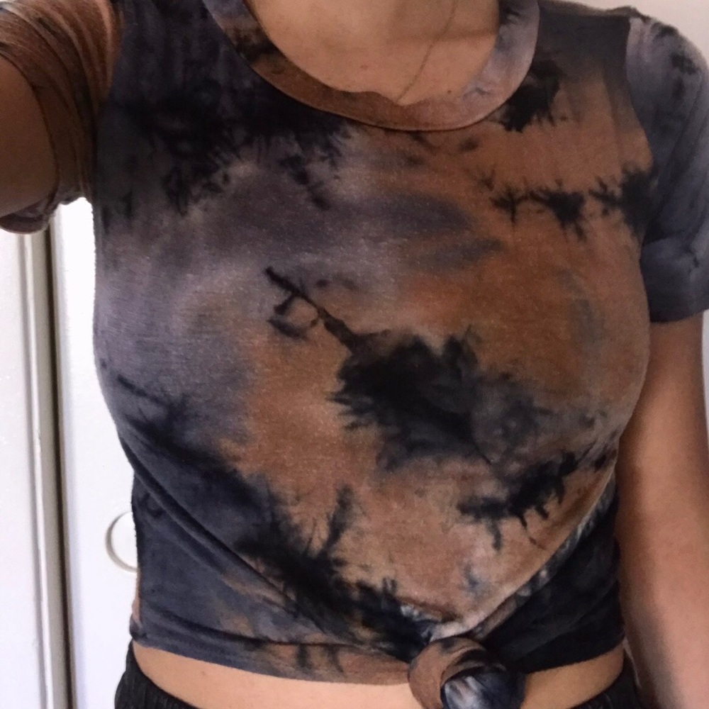 ⚡️Tie dye crop top⚡️